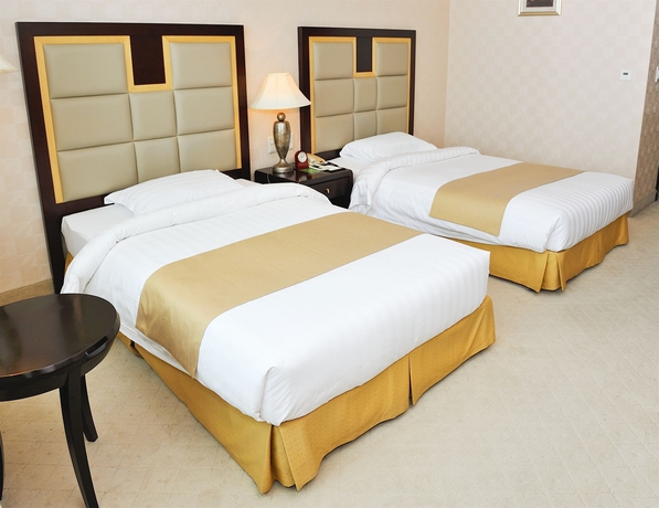 Imagen de la habitación del Hotel Mega Palace. Foto 4