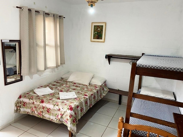 Imagen de la habitación del Hotel Mega R&aacute; A Pousada. Foto 13