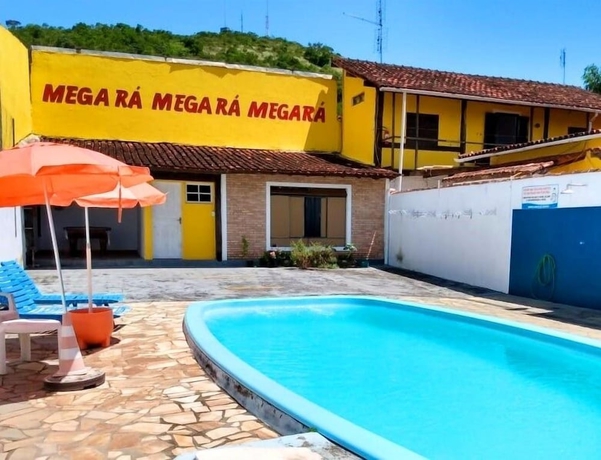 Imagen de la piscina del Hotel Mega R&aacute; A Pousada. Foto 19