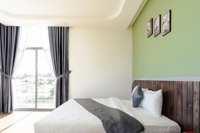Imagen de los interiores del Hotel Mega Sky. Foto 19