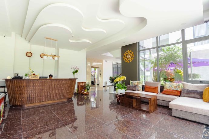 Imagen de los interiores del Hotel Mega Sky. Foto 20