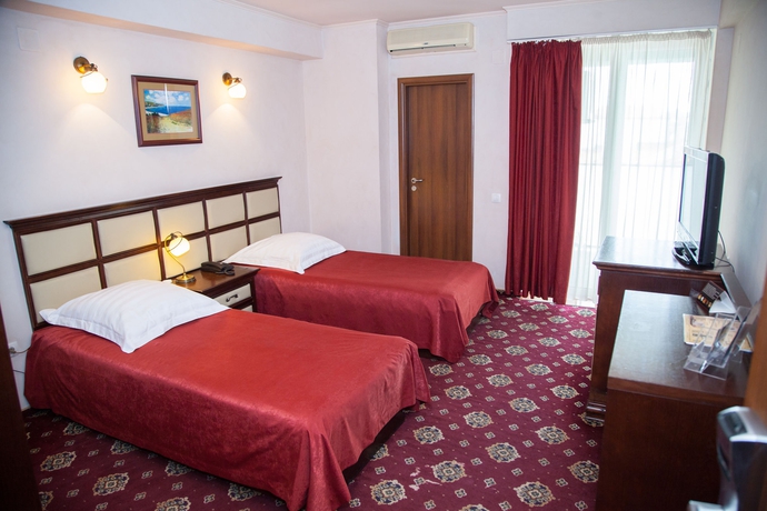 Imagen de los interiores del Hotel Megalos. Foto 8