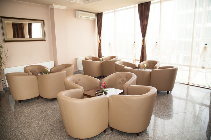 Imagen de los interiores del Hotel Megalos. Foto 13