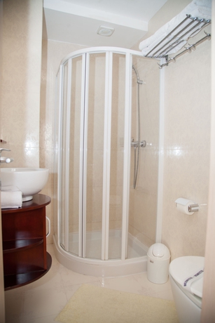 Imagen de la habitación del Hotel Megalos. Foto 4