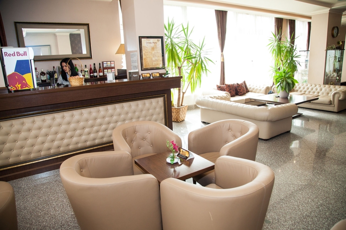 Imagen del bar/restaurante del Hotel Megalos. Foto 2