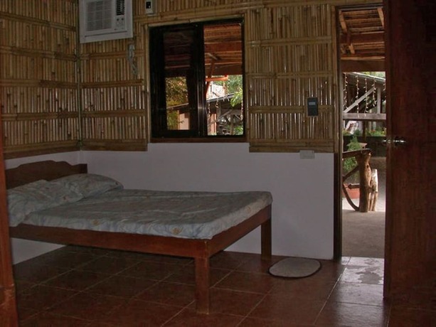 Imagen de la habitación del Hotel Megan\'s Paradisio Beach Resort. Foto 17