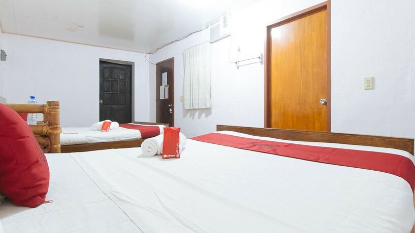 Imagen general del Hotel Megan\'s Paradisio Beach Resort. Foto 6