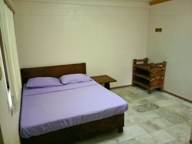Imagen general del Hotel Megan\'s Paradisio Beach Resort. Foto 12