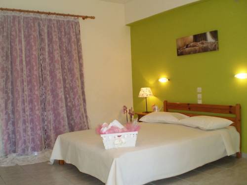 Imagen de la habitación del Hotel Megara, Laganas. Foto 1