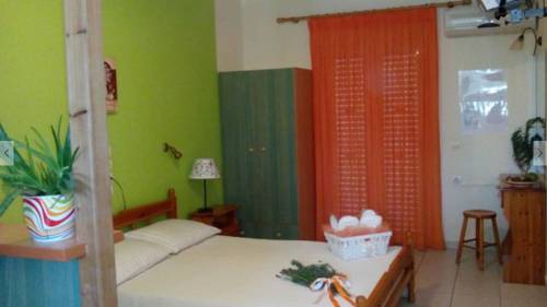 Imagen de la habitación del Hotel Megara, Laganas. Foto 2