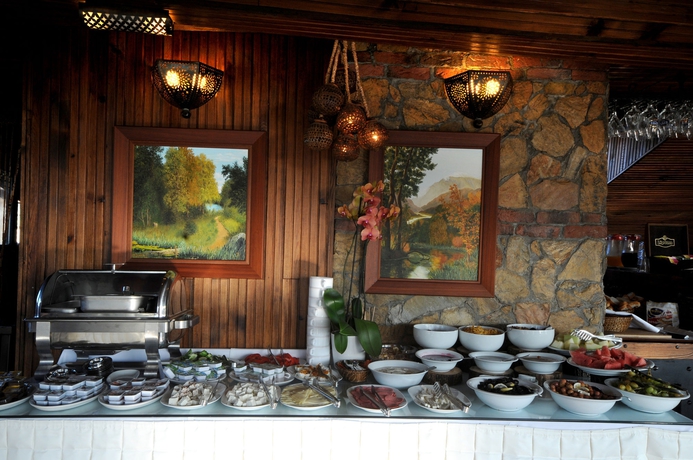 Imagen del bar/restaurante del Hotel Megara Palace Old-city. Foto 2