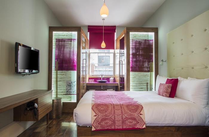 Imagen de la habitación del Hotel Megaro. Foto 10