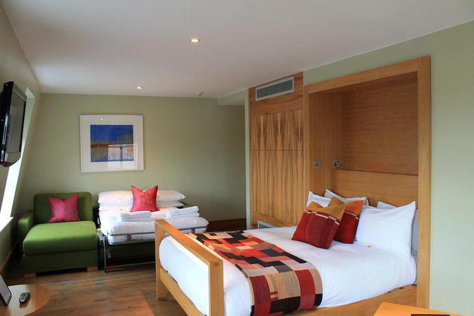 Imagen de la habitación del Hotel Megaro. Foto 11