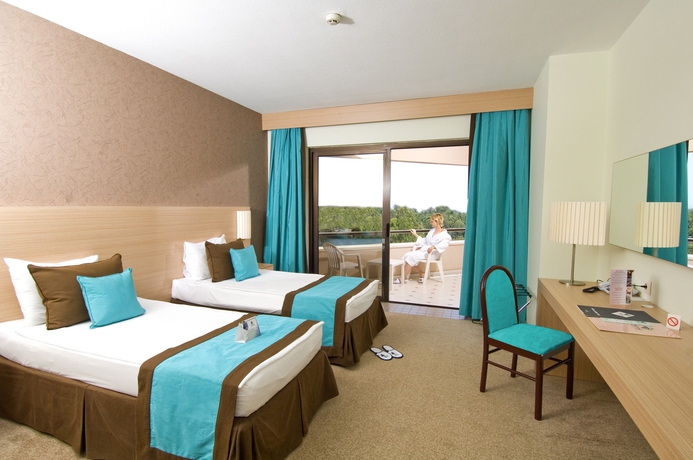 Imagen de la habitación del Hotel Megasaray Resort Side. Foto 4