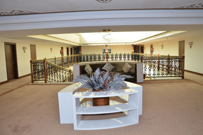 Imagen de los interiores del Hotel Megasaray Westbeach Antalya. Foto 15