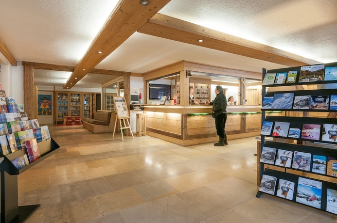 Imagen de los interiores del Hotel Meg&egrave;ve R&eacute;sidence Pierre and Vacances Le Mont D'arbois. Foto 16