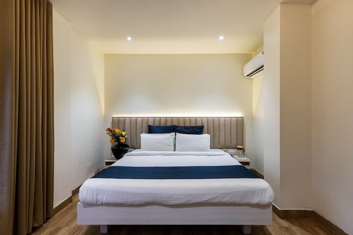 Imagen de la habitación del Hotel Meghdoot, Bhopal. Foto 15
