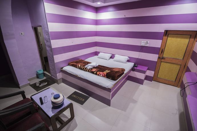 Imagen de la habitación del Hotel Meghdoot, Pachmarhi. Foto 3