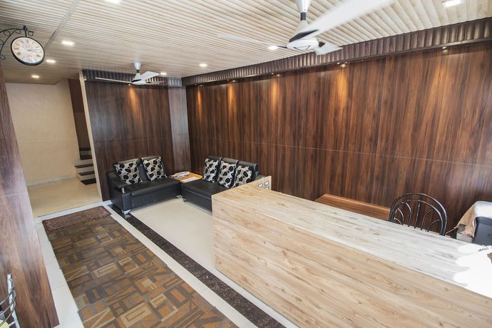 Imagen de los interiores del Hotel Meghdoot, Pachmarhi. Foto 18