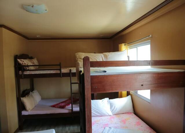 Imagen general del Hotel Megi Beach House. Foto 9