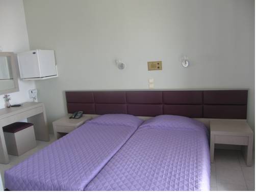Imagen de la habitación del Hotel Megim. Foto 2