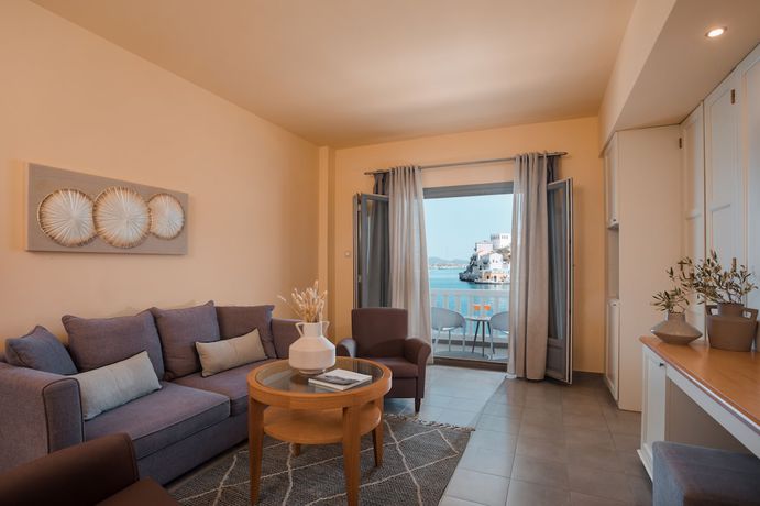 Imagen de la habitación del Hotel Megisti. Foto 18