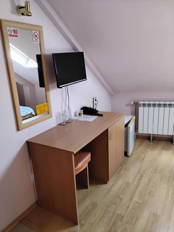 Imagen de los interiores del Hotel Mehdjarel. Foto 16