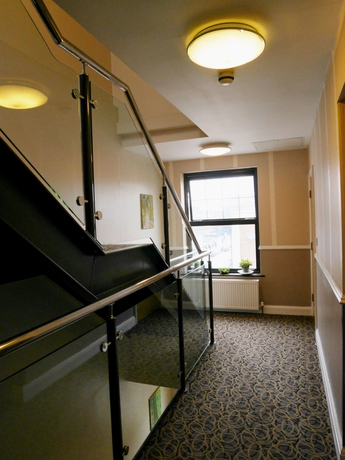 Imagen de los interiores del Hotel Mehfil. Foto 16