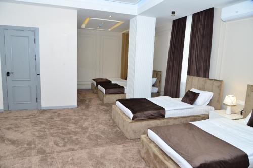 Imagen general del Hotel MehmonsaroyGrand. Foto 5