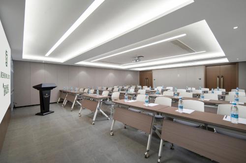 Imagen general del Hotel Mehood Lestie, Taizhou Pozi Street. Foto 1