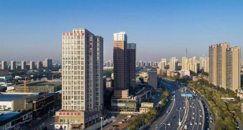 Imagen general del Hotel Mehood Lestie, Tianjin Olympic Sports Center Lingao. Foto 1