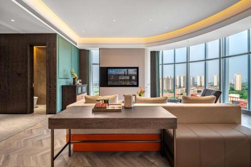 Imagen general del Hotel Mehood Lestie, Zhengzhou East Railway Station Beilong Lake Flagship. Foto 4