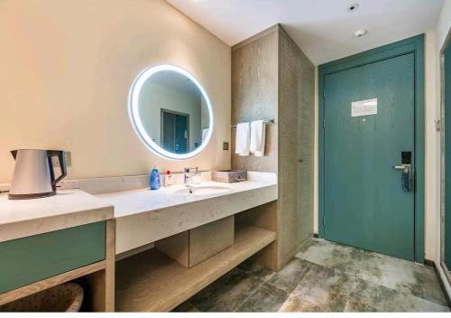 Imagen general del Hotel Mehood Theater, Zhonglou Metro Station Huimin Street. Foto 6