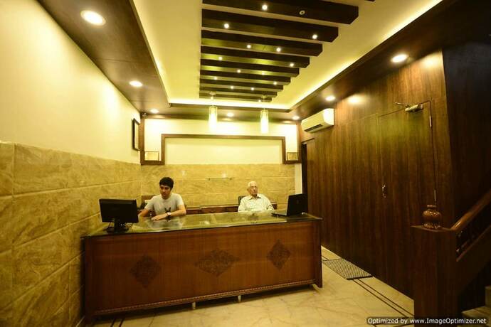 Imagen general del Hotel Mehra Inn. Foto 10