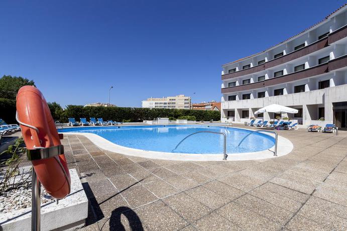 Imagen de los exteriores del Hotel Meia Lua. Foto 6