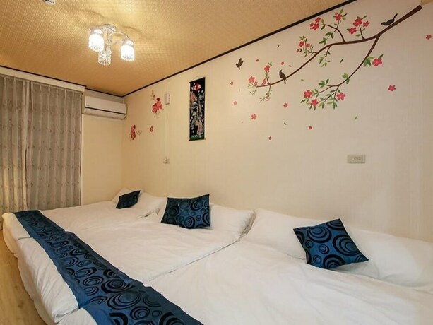 Imagen de la habitación del Hotel Meiden. Foto 33