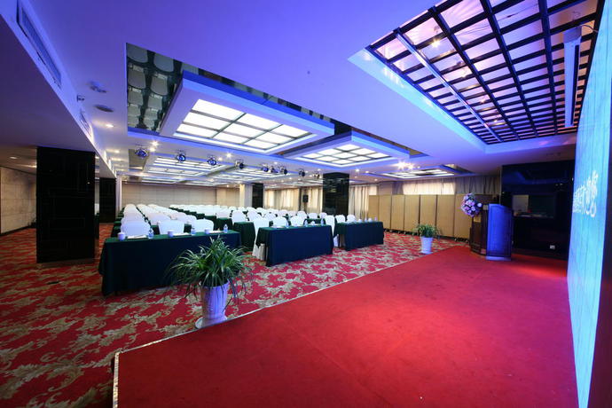 Imagen de los interiores del Hotel Meihua Goldentang International. Foto 7