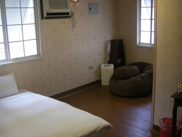 Imagen general del Hotel Meihua Lake Leisure Farm. Foto 2