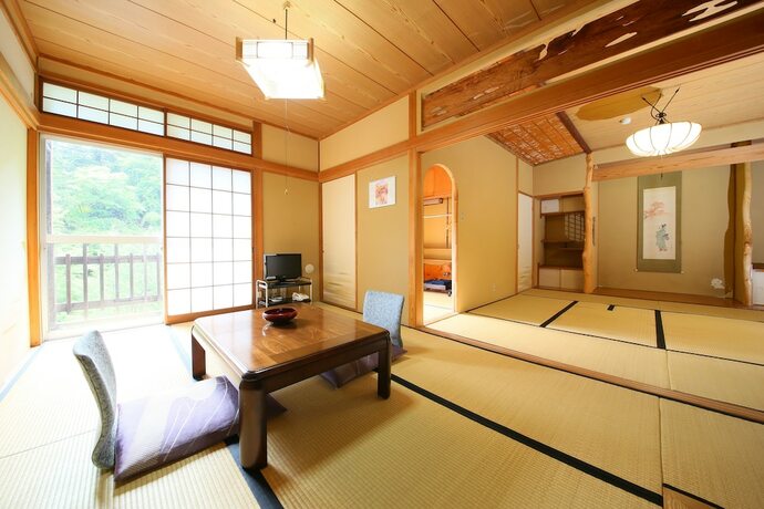 Imagen general del Hotel Meiji Onsen Ryokan. Foto 12