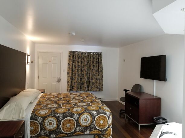 Imagen de la habitación del Hotel Meilleure Auberge. Foto 17