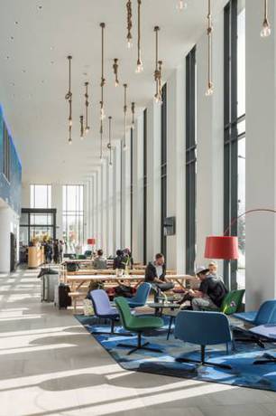 Imagen de los interiores del Hotel Meininger Amsterdam Amstel. Foto 14