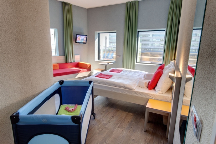 Imagen de la habitación del Hotel Meininger Amsterdam City West. Foto 6