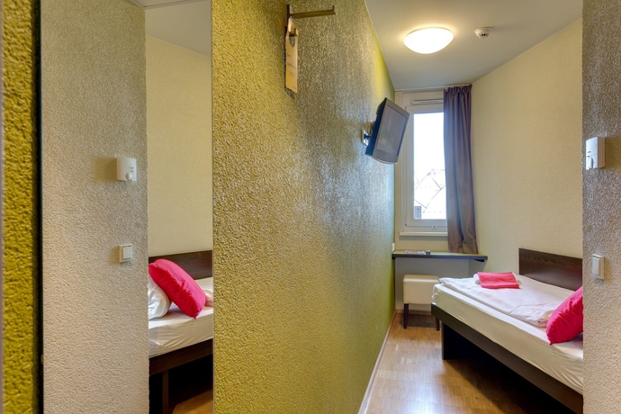 Imagen de la habitación del Hotel Meininger Berlin Central Station. Foto 11