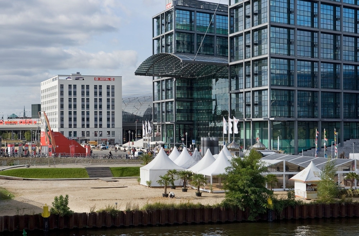 Imagen de los exteriores del Hotel Meininger Berlin Central Station. Foto 12