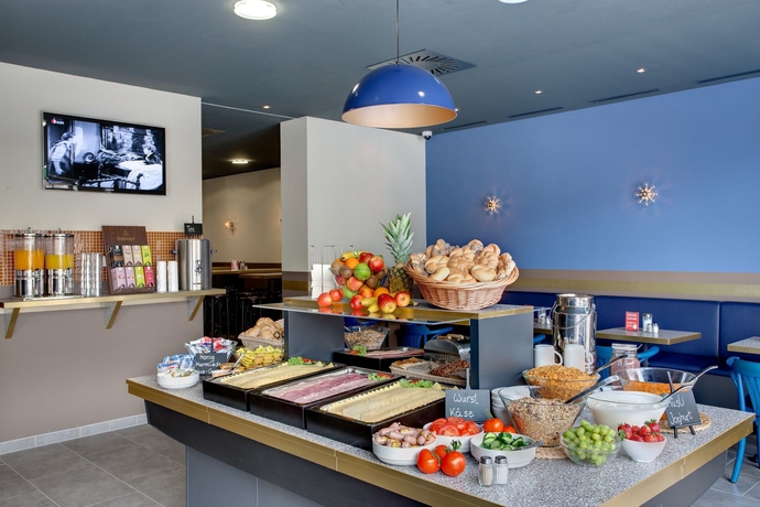 Imagen del bar/restaurante del Hotel Meininger Salzburg City Center. Foto 5