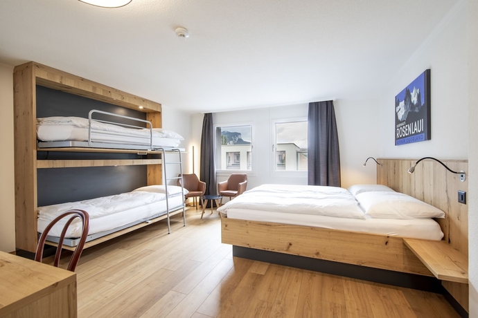 Imagen de la habitación del Hotel Meiringen. Foto 14