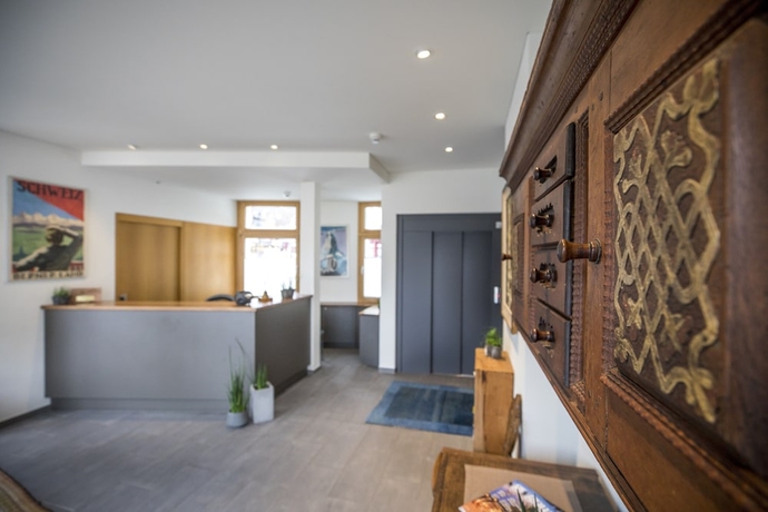 Imagen de los interiores del Hotel Meiringen. Foto 19