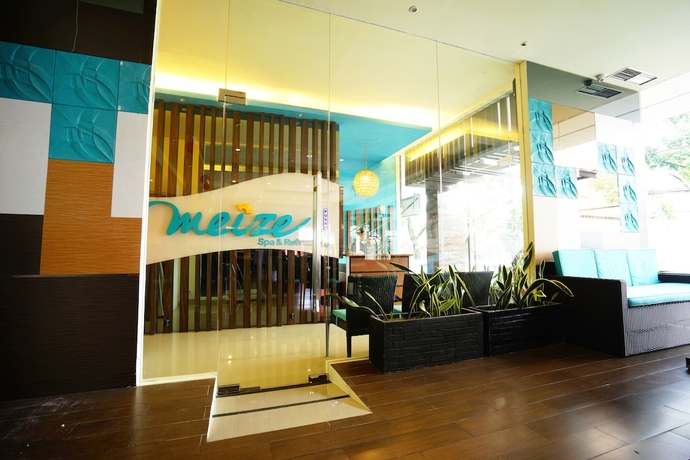 Imagen de la piscina del Hotel Meize Bandung. Foto 18