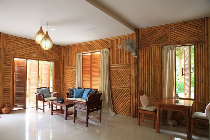 Imagen de los interiores del Hotel Mek Kiri River Kwai Resort. Foto 19