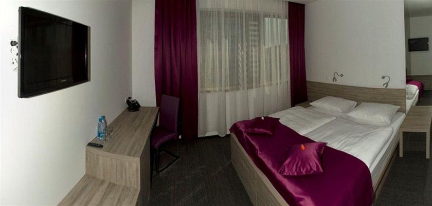 Imagen de la habitación del Hotel Meksiko. Foto 2